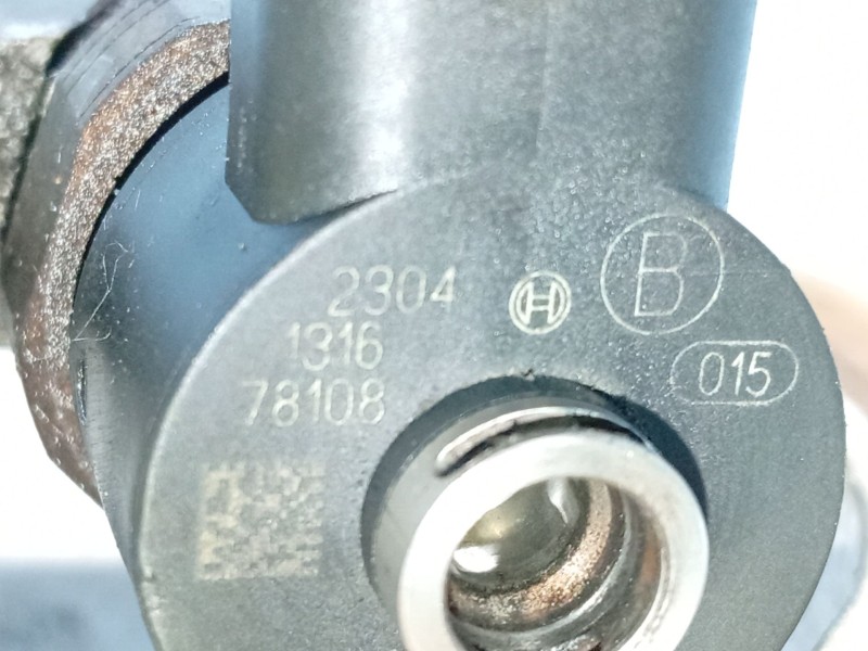 Recambio de inyector para chrysler voyager iv (rg, rs) 2.5 crd referencia OEM IAM 05066820AA  