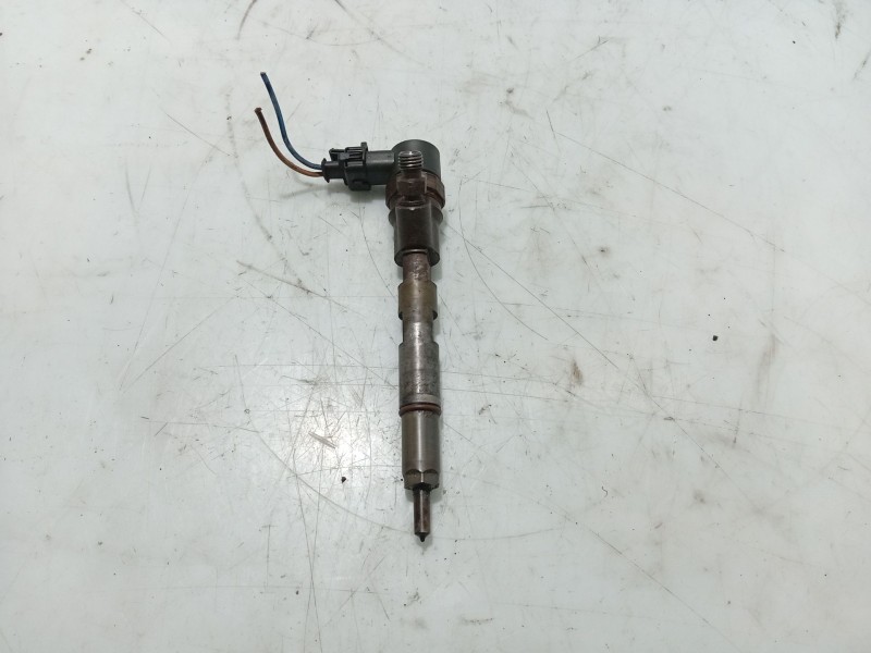 Recambio de inyector para chrysler voyager iv (rg, rs) 2.5 crd referencia OEM IAM 05066820AA  