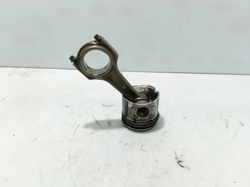 Recambio de piston para chrysler voyager iv (rg, rs) 2.5 crd referencia OEM IAM   