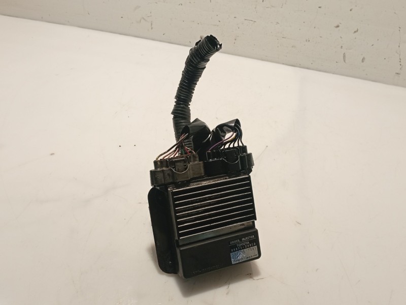 Recambio de modulo electronico para toyota avensis sedán (_t25_) 2.0 d-4d (cdt250_) referencia OEM IAM   