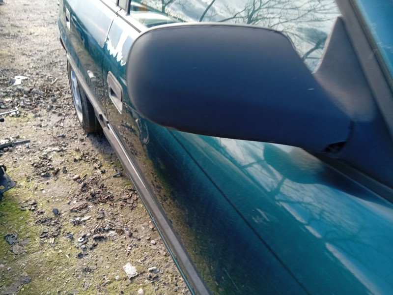 opel astra f sedán (t92) del año 1995