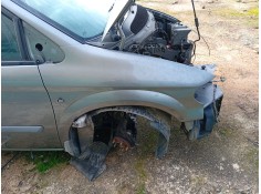 Recambio de aleta delantera derecha para chrysler voyager iv (rg, rs) 2.5 crd referencia OEM IAM 05018444AA  