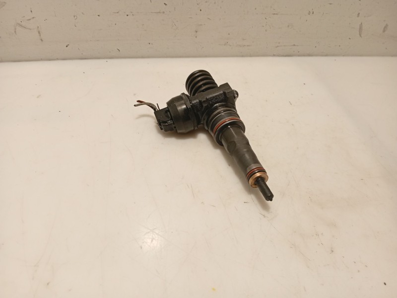 Recambio de inyector para skoda fabia i combi (6y5) 1.9 tdi referencia OEM IAM   