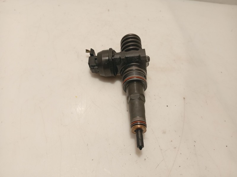 Recambio de inyector para skoda fabia i combi (6y5) 1.9 tdi referencia OEM IAM   