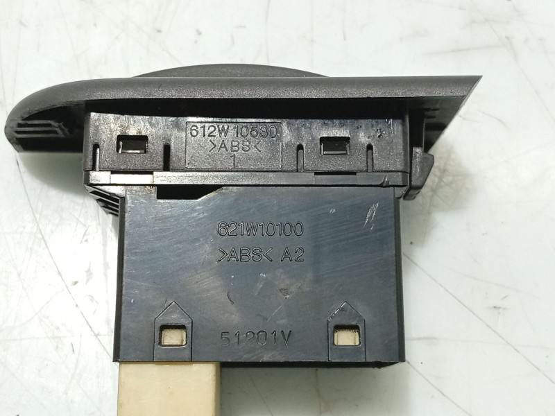 Recambio de mando elevalunas trasero derecho para hyundai trajet (fo) 2.0 crdi gls referencia OEM IAM   