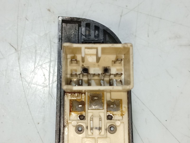 Recambio de mando elevalunas trasero derecho para hyundai trajet (fo) 2.0 crdi gls referencia OEM IAM   