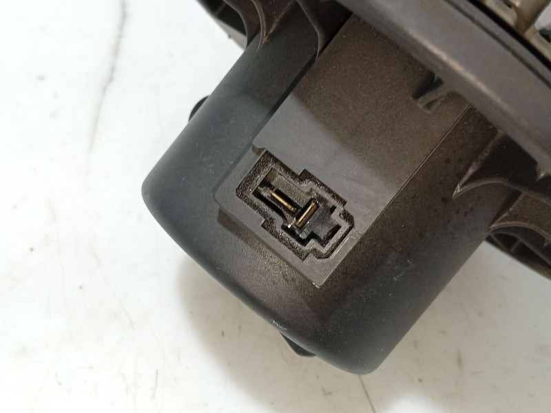 Recambio de ventilador calefaccion para hyundai trajet (fo) 2.0 crdi gls referencia OEM IAM 972303A010  