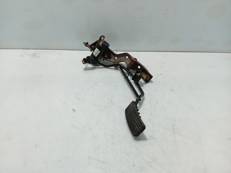 Recambio de pedal acelerador para hyundai trajet (fo) 2.0 crdi gls referencia OEM IAM   