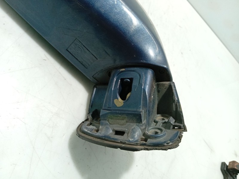 Recambio de retrovisor derecho para hyundai trajet (fo) 2.0 crdi gls referencia OEM IAM 130322 876063A300 