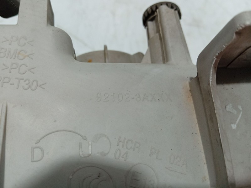 Recambio de faro derecho para hyundai trajet (fo) 2.0 crdi gls referencia OEM IAM 921043A020  