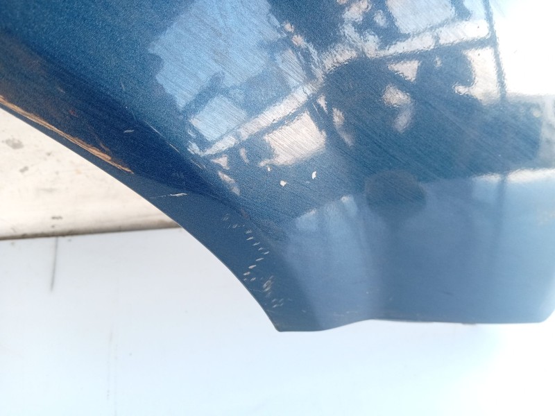 Recambio de aleta delantera derecha para hyundai trajet (fo) 2.0 crdi gls referencia OEM IAM 663213A210  