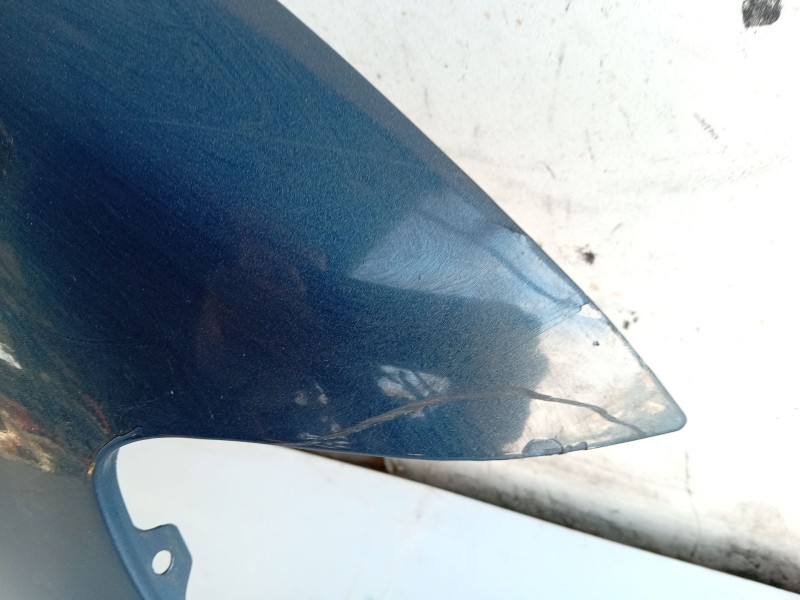 Recambio de aleta delantera derecha para hyundai trajet (fo) 2.0 crdi gls referencia OEM IAM 663213A210  