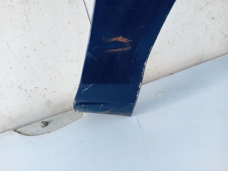 Recambio de aleta delantera derecha para hyundai trajet (fo) 2.0 crdi gls referencia OEM IAM 663213A210  