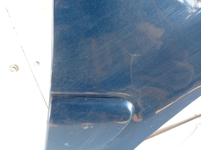 Recambio de aleta delantera derecha para hyundai trajet (fo) 2.0 crdi gls referencia OEM IAM 663213A210  