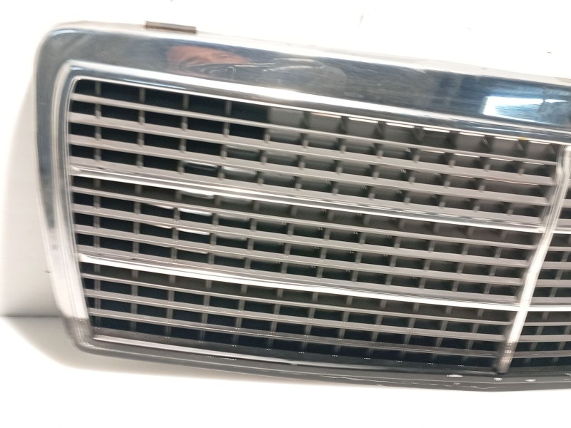 Recambio de moldura para mercedes-benz clase c (w202) c 220 (202.022) referencia OEM IAM   