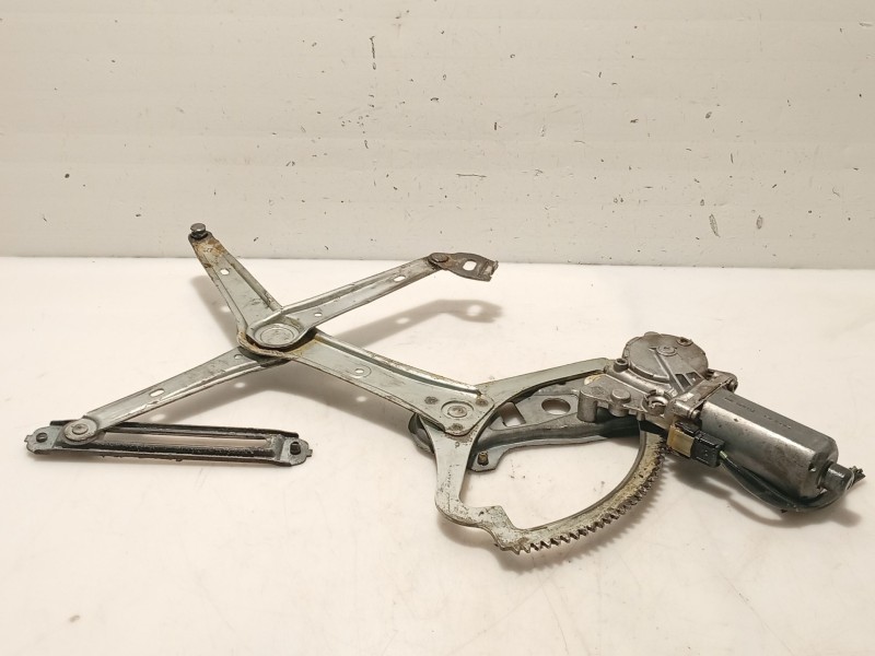 Recambio de elevalunas delantero derecho para mercedes-benz clase c (w202) c 220 (202.022) referencia OEM IAM 2027201646  