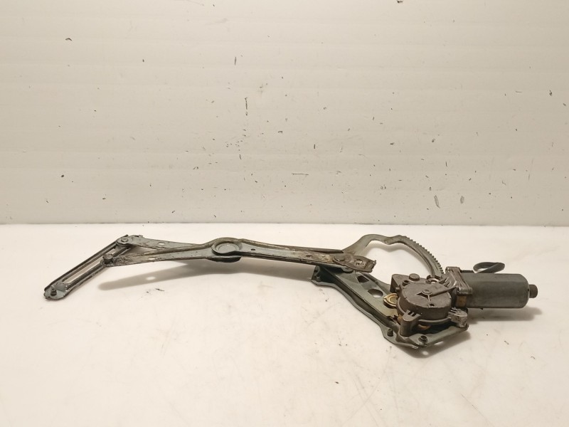 Recambio de elevalunas delantero izquierdo para mercedes-benz clase c (w202) c 220 (202.022) referencia OEM IAM 2027201546  