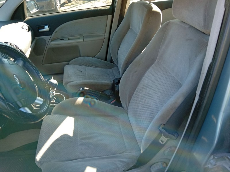 ford mondeo iii sedán (b4y) del año 2002