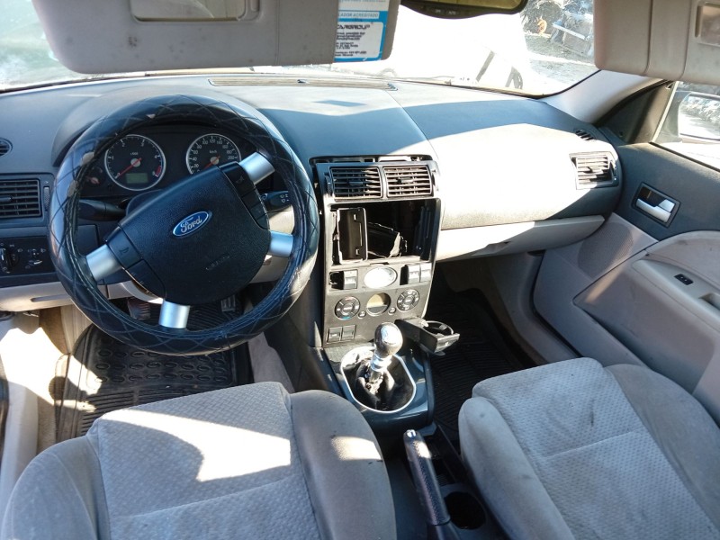 ford mondeo iii sedán (b4y) del año 2002