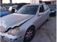 mercedes-benz clase c (w203) del año 2002 2