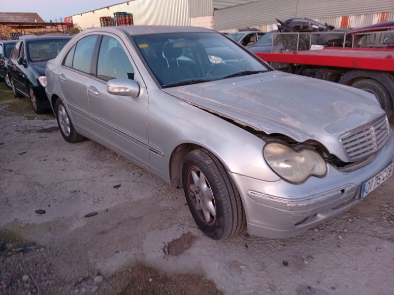 mercedes-benz clase c (w203) del año 2002