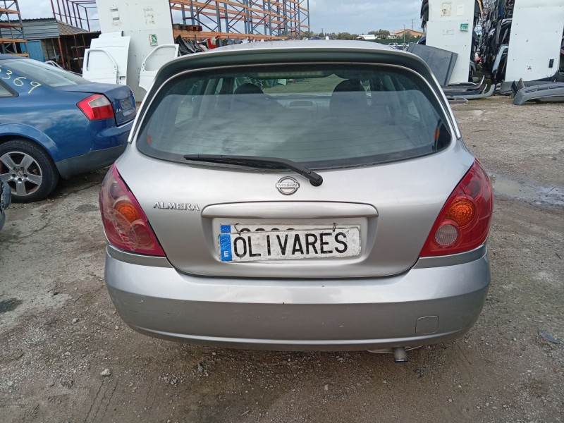 nissan almera ii hatchback (n16) del año 2003