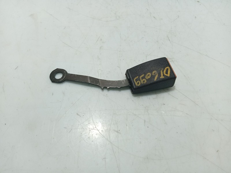 Recambio de anclaje cinturon delantero izquierdo para peugeot 307 (3a/c) 1.6 hdi referencia OEM IAM   