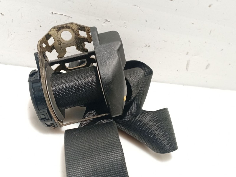 Recambio de cinturon seguridad trasero izquierdo para mercedes-benz clase c (w202) c 220 (202.022) referencia OEM IAM 2028601185