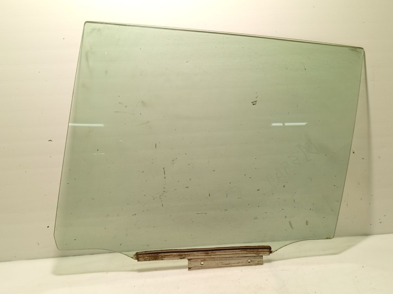 Recambio de luna trasera izquierda para toyota rav 4 iii (_a3_) 2.2 d 4wd (ala30_) referencia OEM IAM 6810442120  