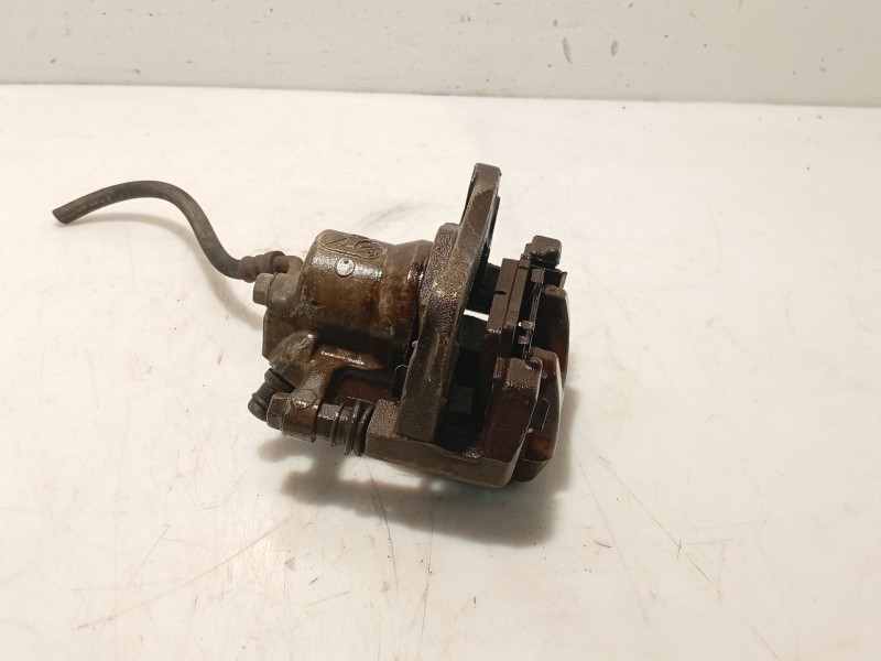 Recambio de pinza freno trasera izquierda para toyota rav 4 iii (_a3_) 2.2 d 4wd (ala30_) referencia OEM IAM 4785042060  