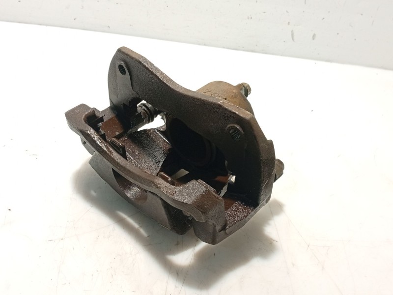 Recambio de pinza freno delantera izquierda para toyota rav 4 iii (_a3_) 2.2 d 4wd (ala30_) referencia OEM IAM 4775042090  