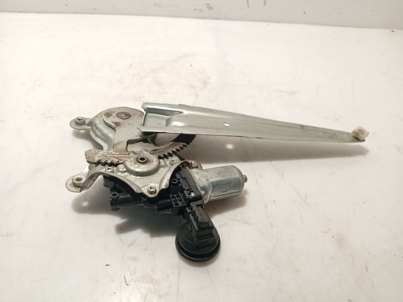 Recambio de elevalunas trasero izquierdo para toyota rav 4 iii (_a3_) 2.2 d 4wd (ala30_) referencia OEM IAM 6980442040  