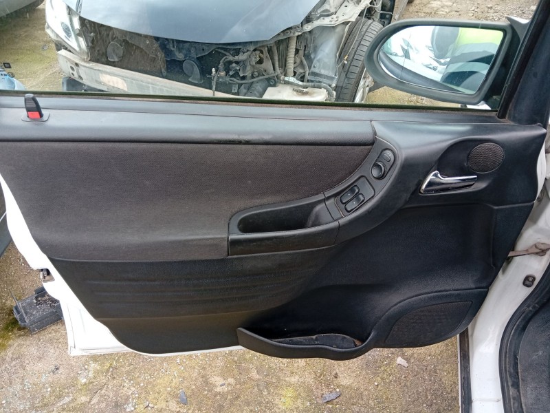 opel zafira a monospace (t98) del año 2004