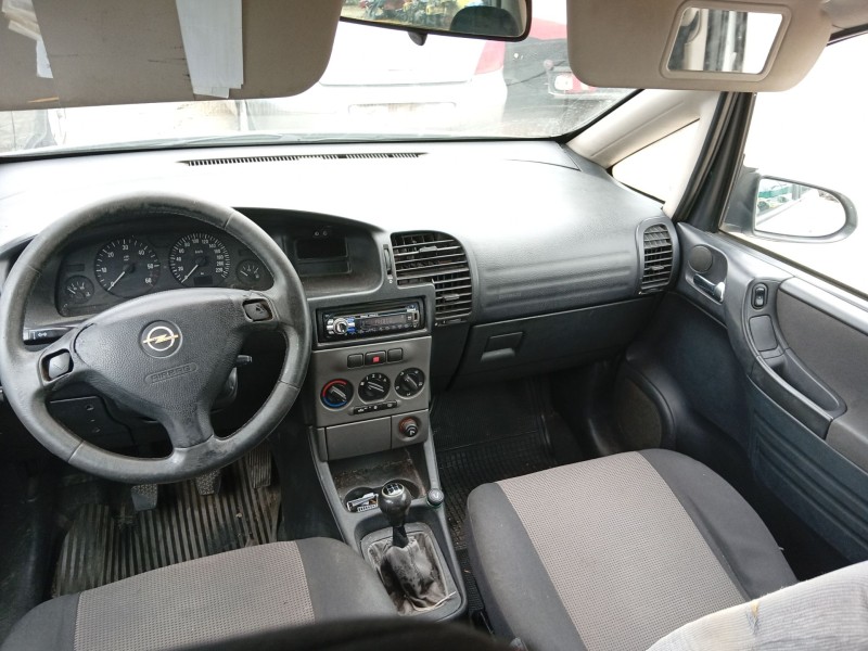 opel zafira a monospace (t98) del año 2004