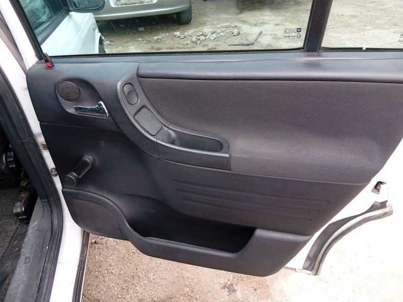 opel zafira a monospace (t98) del año 2004