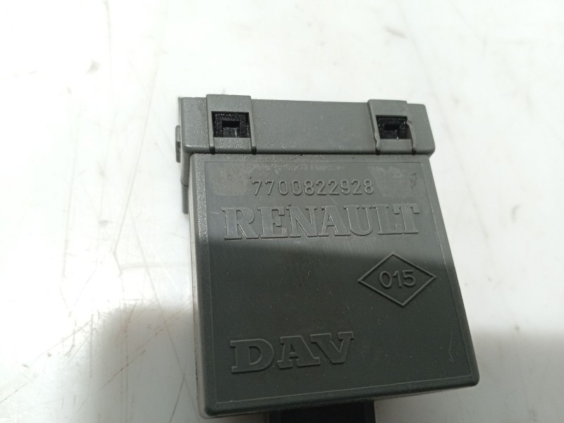 Recambio de modulo electronico para opel vivaro a furgoneta (x83) 1.9 dti (f7) referencia OEM IAM   