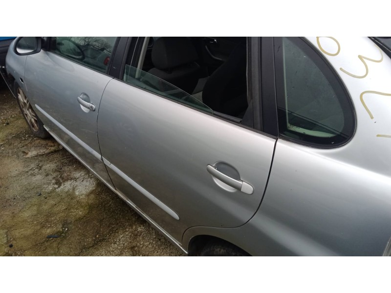 Recambio de puerta trasera izquierda para seat ibiza iii (6l1) 1.9 sdi referencia OEM IAM 6L4833055T  