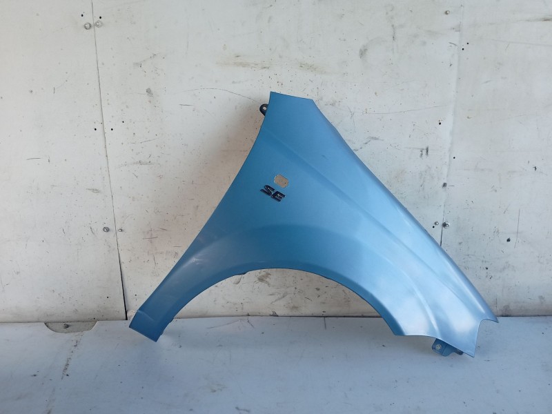 Recambio de aleta delantera derecha para daewoo kalos (klas) 1.4 referencia OEM IAM 96476680  