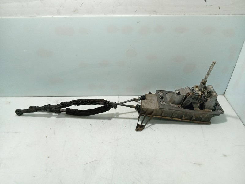Recambio de palanca cambio para volkswagen touareg (7la) referencia OEM IAM 7L6711049C  