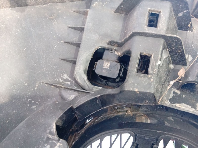 Recambio de paragolpes delantero para volkswagen touareg (7la) referencia OEM IAM 7L0807109E  