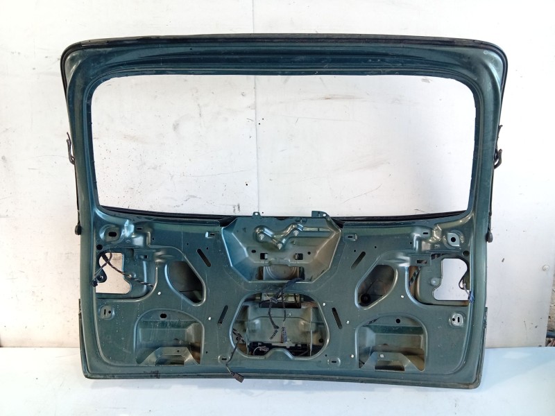 Recambio de porton trasero para volkswagen touareg (7la) referencia OEM IAM 7L6827025AS  
