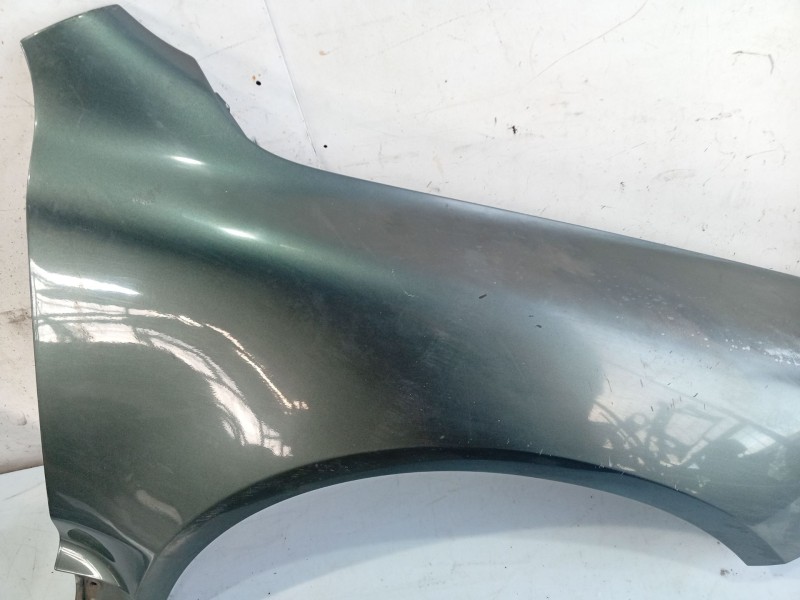 Recambio de aleta delantera derecha para volkswagen touareg (7la) referencia OEM IAM 7L6821102K  