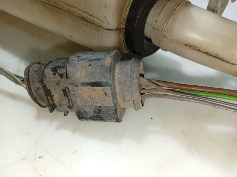 Recambio de deposito limpia para volkswagen touareg (7la) referencia OEM IAM 7L0955453F  