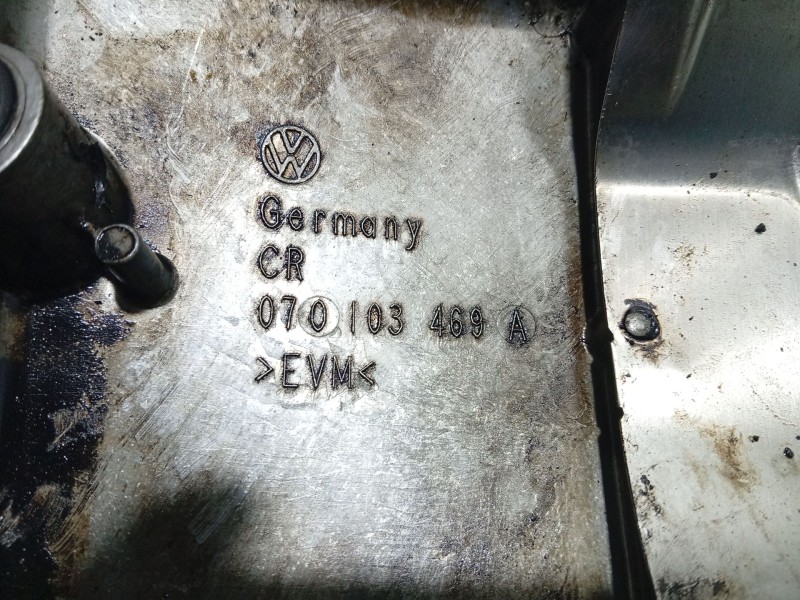 Recambio de tapa balancines para volkswagen touareg (7la) referencia OEM IAM   