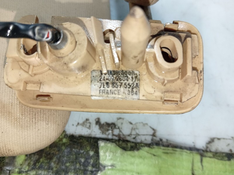 Recambio de parasol derecho para volkswagen touareg (7la) referencia OEM IAM 7L6857552Q  