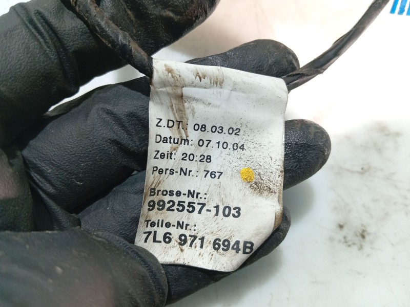 Recambio de cerradura puerta trasera derecha para volkswagen touareg (7la) referencia OEM IAM   