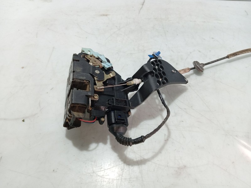 Recambio de cerradura puerta delantera izquierda para volkswagen touareg (7la) referencia OEM IAM 3D1837015AP  