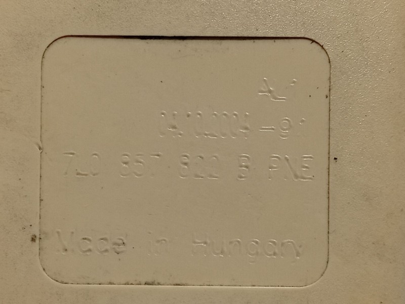 Recambio de anclaje cinturon trasero central para volkswagen touareg (7la) referencia OEM IAM   