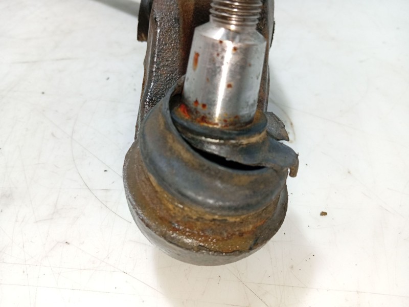 Recambio de brazo suspension inferior delantero derecho para volkswagen touareg (7la) referencia OEM IAM 7L0407152H  