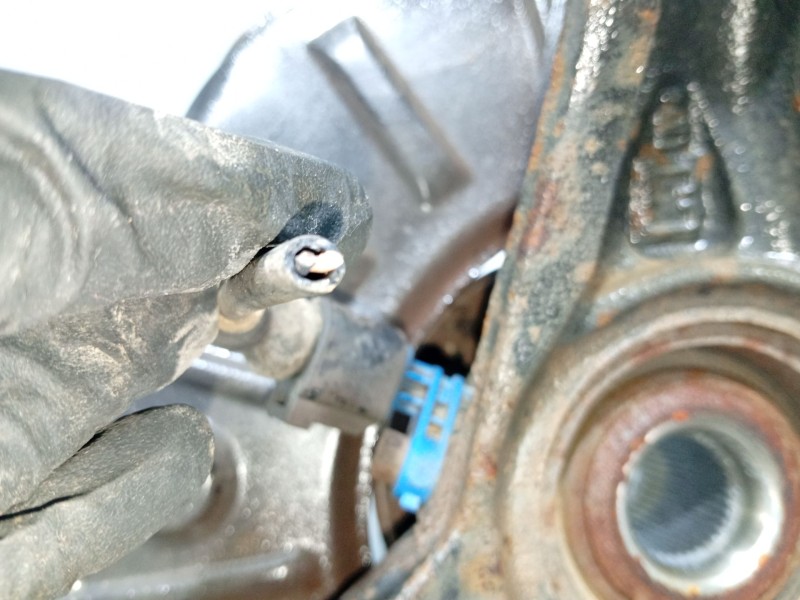 Recambio de mangueta delantera izquierda para volkswagen touareg (7la) referencia OEM IAM 7L6407257A  